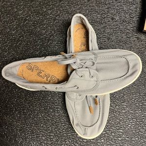 Sperry Women’s Halyard gray canvas boat shoes size 9